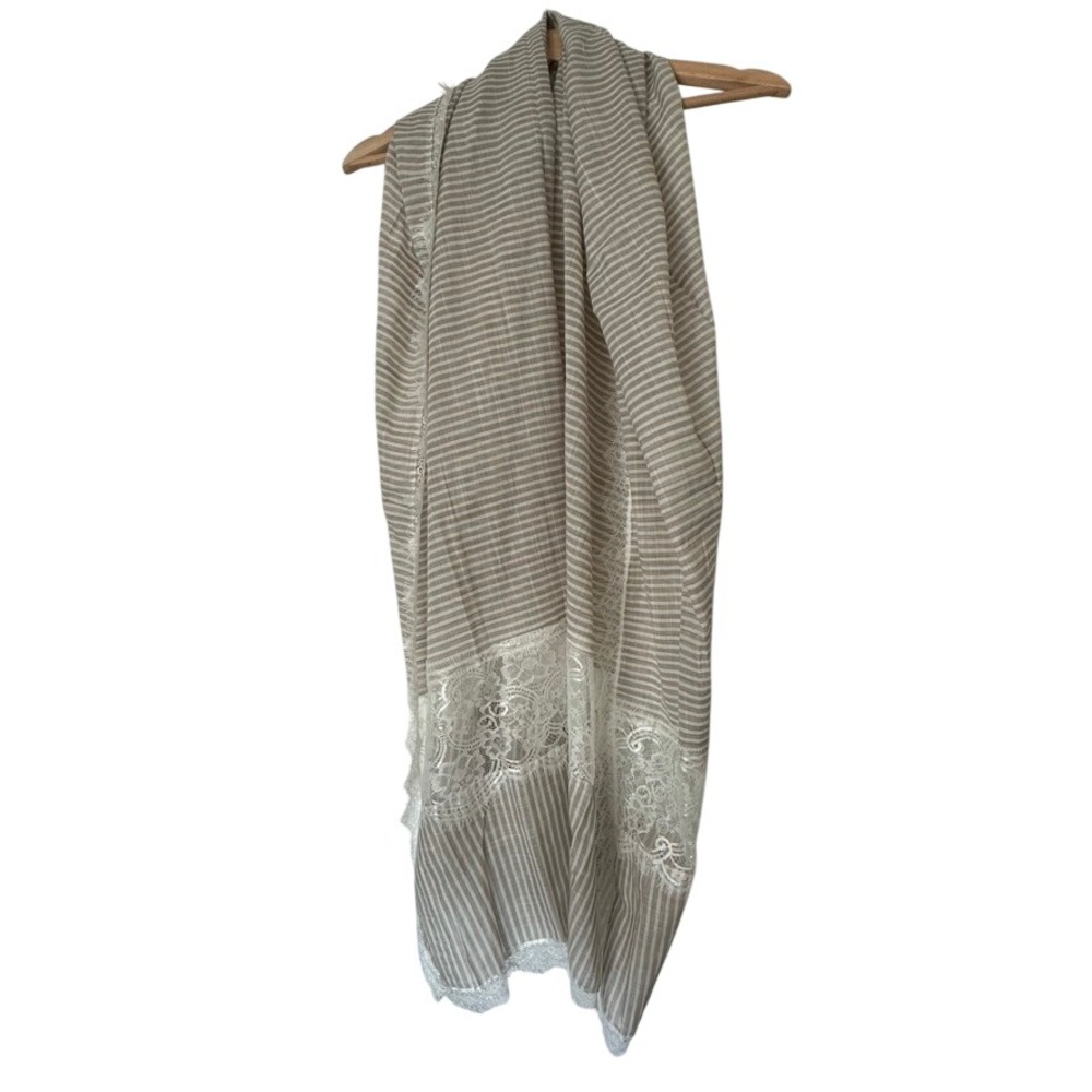This & That Womens Grey White Striped 100% Cotton Scarf Floral‎ Lace Trim NWT